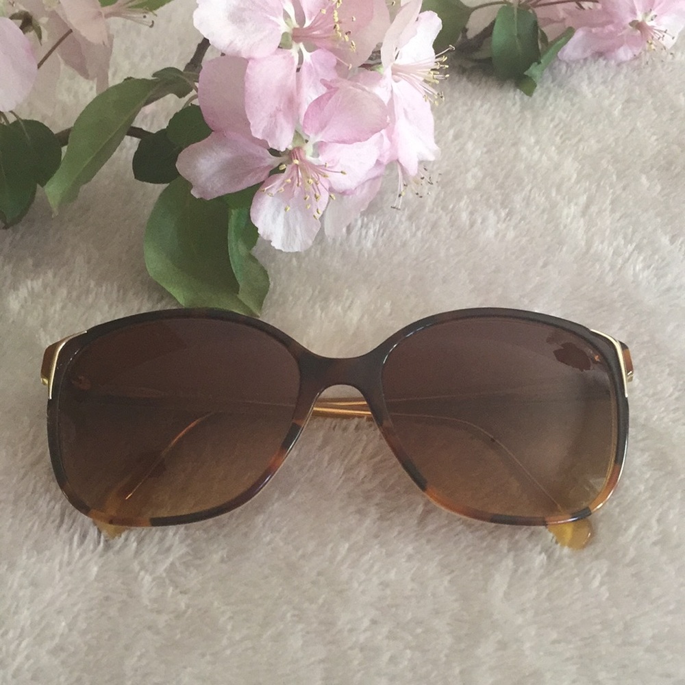 ❤️Prada vintage tortoise shell sunglasses❤️